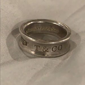 Tiffany & Co. 1837 ring
